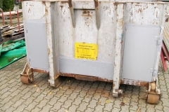Schlosserabeiten an Containern